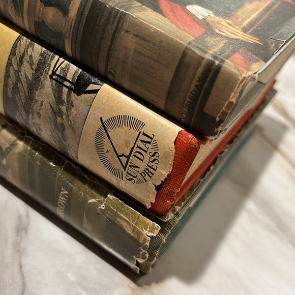 3 Vintage Hardcover Books (lot #5) - Picture 7 of 7